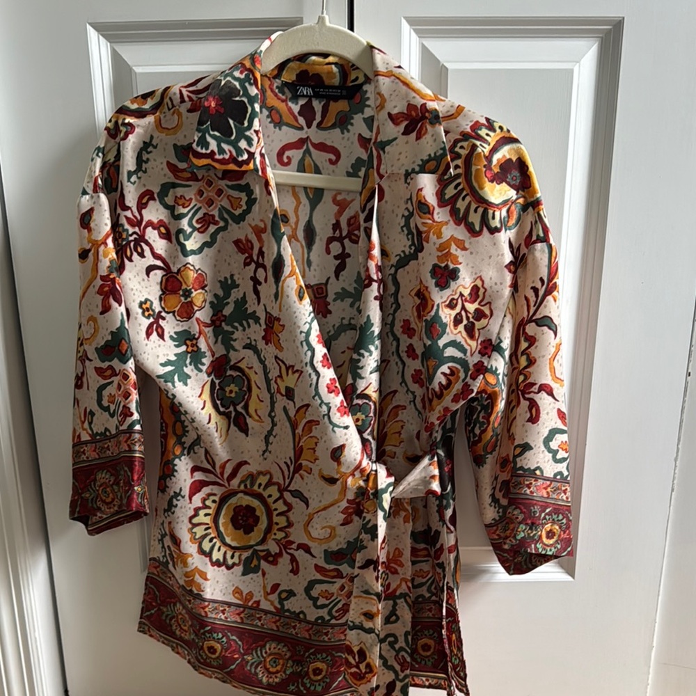 Zara Multicolor Floral Kimono